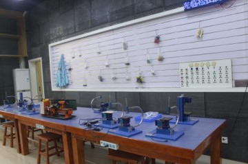 Common Milling Cutter Types and Selection for Small Universal Milling Machines