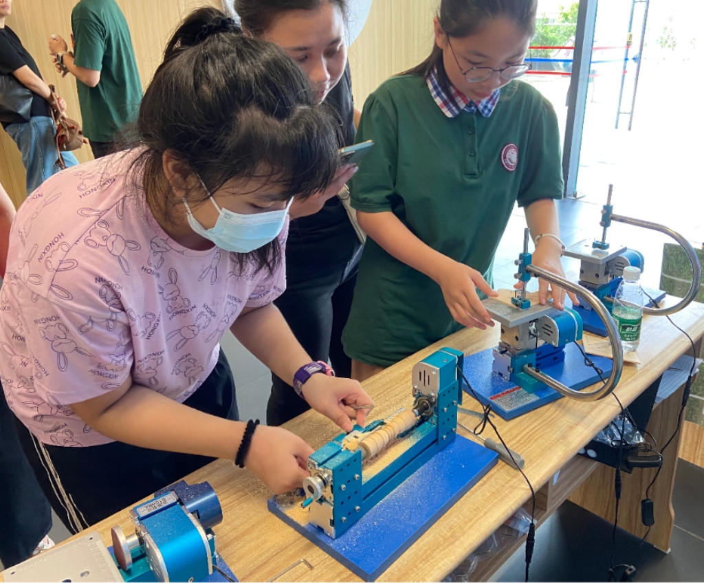 How to Make Money with an Old Metal Lathe?