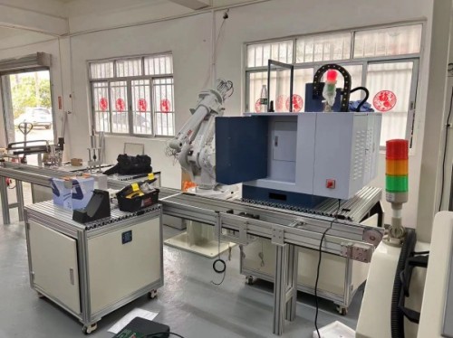 Small CNC Lathes: Key Equipment in Modern Manufacturing