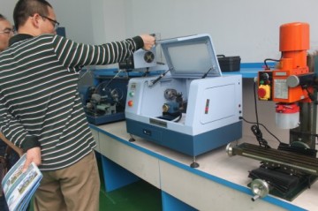 Selection Criteria for Metal Lathes and Milling Machines for Beginners in Workshop Use