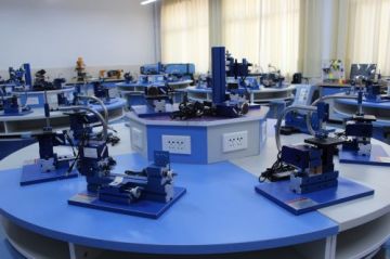 The Benefits of Small Metal Lathes for Schools and Students