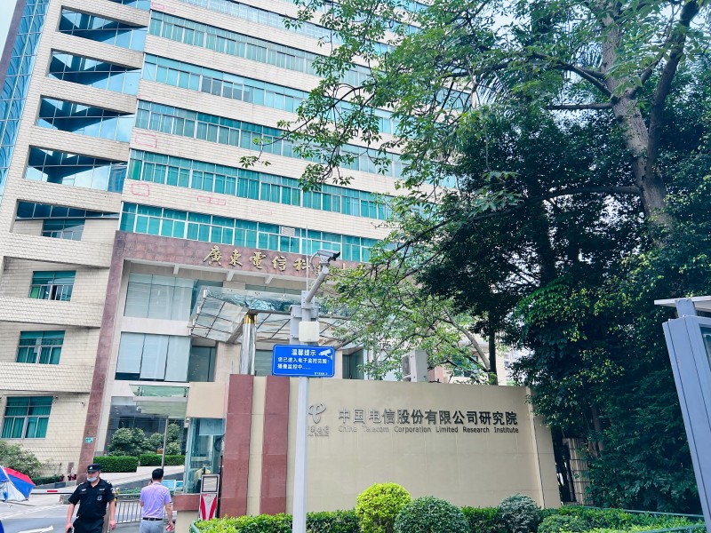 How Can Industry 4.0 Smart Factories Benefit STEAM Education and What Courses Are Relevant?